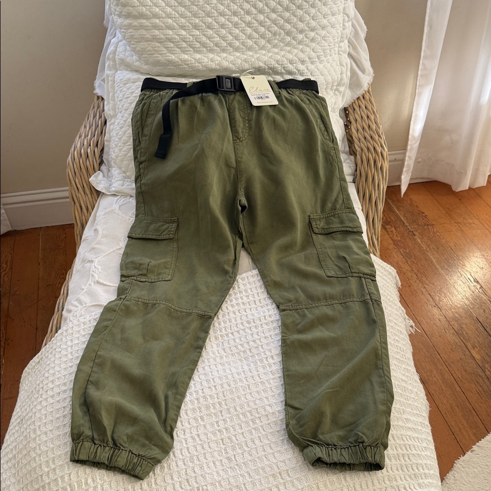 Elan Olive Cargo Pants with Black Belt